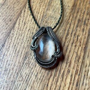 Wire wrap clear quartz necklace - silver